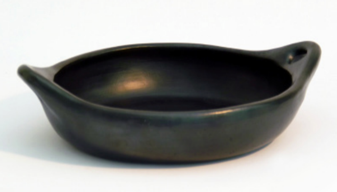 Black Pottery Round Oven Dish